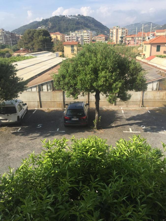 A Due passi dal mare Appartamento Vallecrosia Esterno foto